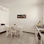 Raffaele Апартаменты *