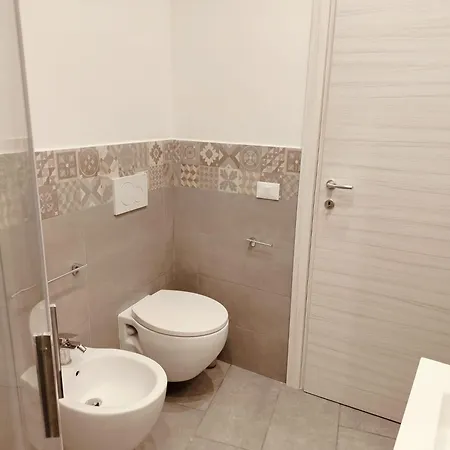 Raffaele アパート *